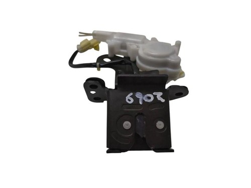 Mazda tailgate boot lock - 3,